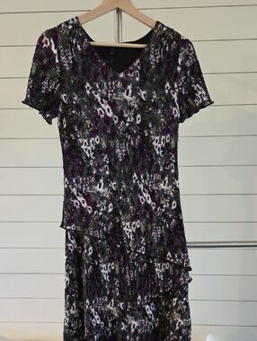 Forever 21 Purple and Black Floral Tiered Midi Dress